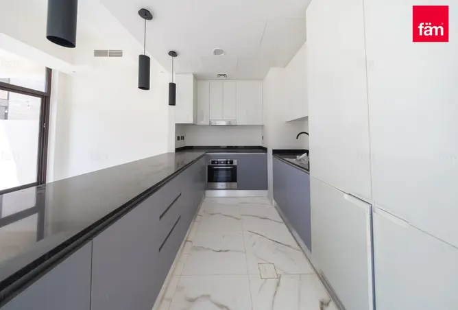 163709002 - Property Image 3
