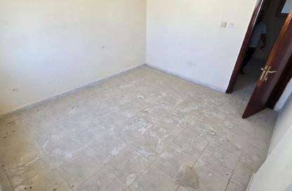 Apartment - 2 - 1 for rent in Al Khudayra Building - Al Ghuair - Al Gharb - Sharjah