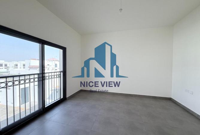 81117938 - Property Image 2