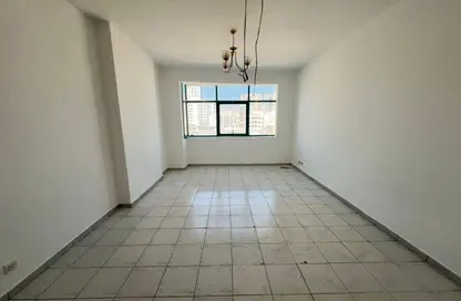 شقة - 2 غرف نوم - 2 حمامات للايجار في مبنى القاسمية 13 - الند - القاسمية - الشارقة