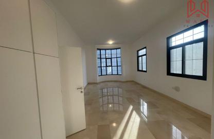 Villa - 5 Bedrooms - 6 Bathrooms for rent in Jumeirah 1 Villas - Jumeirah 1 - Jumeirah - Dubai