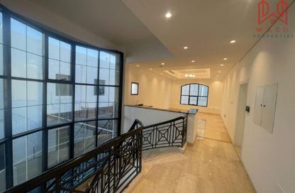 Villa - 5 Bedrooms - 6 Bathrooms for rent in Jumeirah 1 Villas - Jumeirah 1 - Jumeirah - Dubai