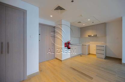 Apartment - 1 Bedroom - 1 Bathroom for rent in Waters Edge - Yas Island - Abu Dhabi