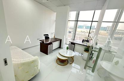 Office Space - Studio - 1 Bathroom for rent in Red Avenue - Al Garhoud - Dubai Office Space - Studio - 1 Bathroom for rent in Red Avenue - Al Garhoud - Dubai