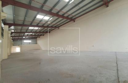 Warehouse - Studio for rent in Al Jlail - Al Sajaa - Sharjah