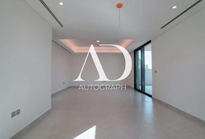 98681005 - Property Image 2