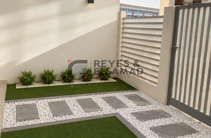 Townhouse - 2 Bedrooms - 3 Bathrooms for rent in Rukan 3 - Rukan - Dubai