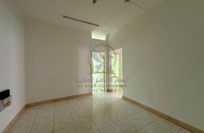 Apartment - 2 Bedrooms - 1 Bathroom for rent in Al Mamzar Tower - Al Mamzar - Sharjah - Sharjah Apartment - 2 Bedrooms - 1 Bathroom for rent in Al Mamzar Tower - Al Mamzar - Sharjah - Sharjah