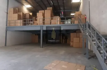 Warehouse - Studio - 1 Bathroom for rent in Ras Al Khor - Dubai