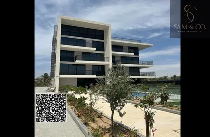 عمارة بالكامل - 8 غرف نوم - 8 حمامات للبيع في الزورا - عجمان