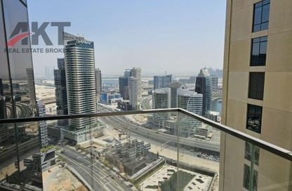 Apartment - 1 Bedroom - 2 Bathrooms for rent in Boulevard Point - Downtown Dubai - Dubai