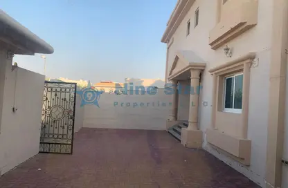 Villa - 4 Bedrooms - 5 Bathrooms for rent in Manazil Al Mankhool 01 - Mankhool - Bur Dubai - Dubai