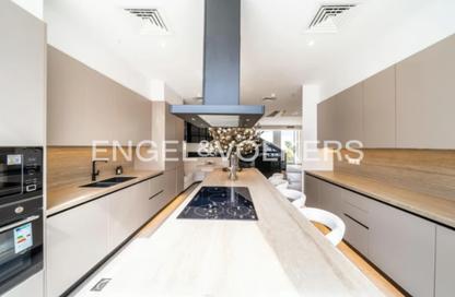 Villa - 4 Bedrooms - 5 Bathrooms for rent in Ixora - Al Barari - Dubai