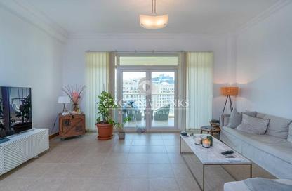 Apartment - 1 Bedroom - 2 Bathrooms for rent in Al Sarrood - Shoreline Apartments - Palm Jumeirah - Dubai