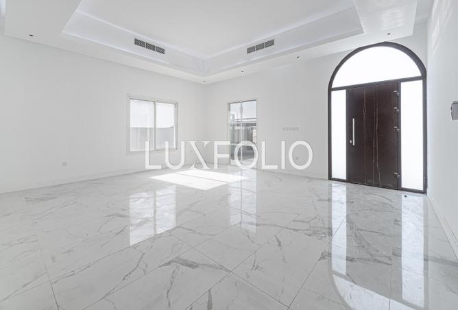 73112802 - Property Image 2