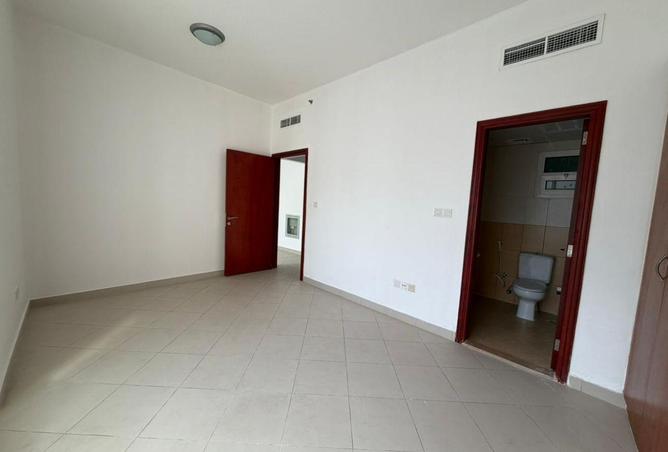 68683921 - Property Image 3