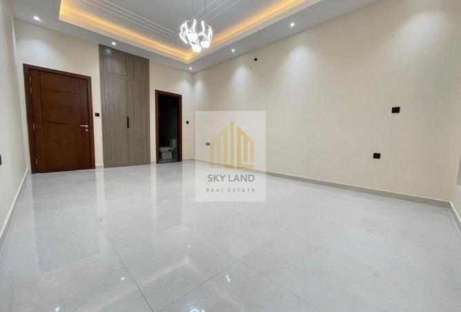 57390872 - Property Image 3