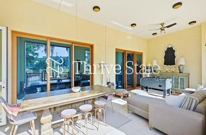 Apartment - 3 - 4 for sale in Marina Residences 4 - Marina Residences - Palm Jumeirah - Dubai
