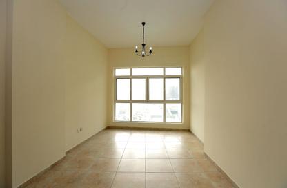 Apartment - 2 Bedrooms - 2 Bathrooms for rent in Al Thuraya Building - Dubai Silicon Oasis - Dubai