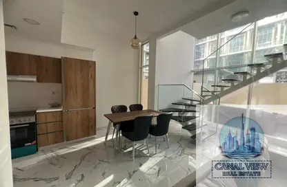Apartment - 2 Bedrooms - 3 Bathrooms for rent in Oasis 2 - Oasis Residences - Masdar City - Abu Dhabi
