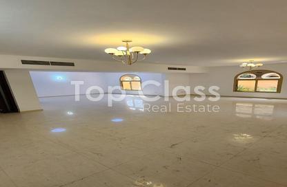 Villa - 4 - 6 for rent in Western Residence South - Falcon City of Wonders - Dubai Villa - 4 - 6 for rent in Western Residence South - Falcon City of Wonders - Dubai