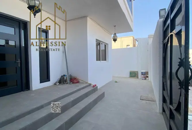 148650801 - Property Image 3