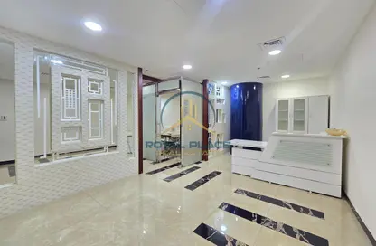 Office Space - Studio - 1 Bathroom for rent in Clover Bay Tower - Business Bay - Dubai