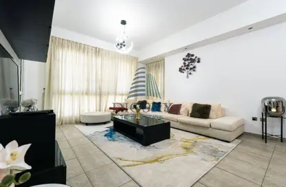 Apartment - 2 Bedrooms - 3 Bathrooms for rent in Marina Residences 1 - Marina Residences - Palm Jumeirah - Dubai