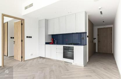 Apartment - 2 - 1 for sale in Peninsula Three - Peninsula - Business Bay - Dubai