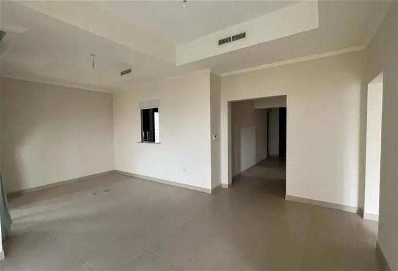 Huge Plot | 5BR+maid's | Vacant | Hot Deal! photo 7