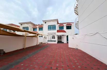 Villa - 3 Bedrooms - 4 Bathrooms for rent in Jumeirah 3 Villas - Jumeirah 3 - Jumeirah - Dubai