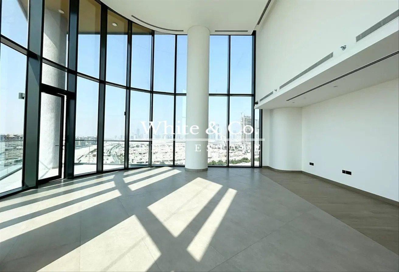 Top floor | Vacant June | Mega Rare layout photo 2
