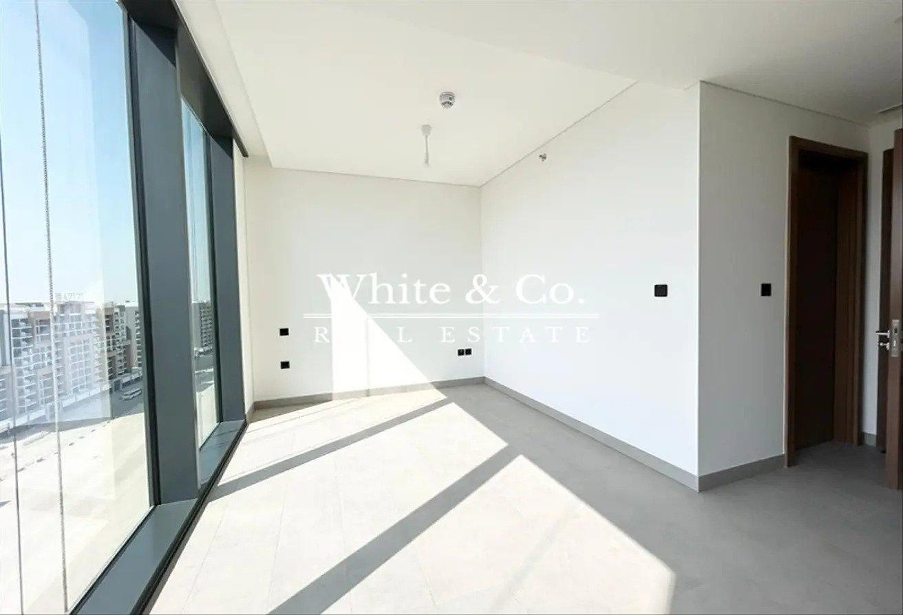 Top floor | Vacant June | Mega Rare layout photo 8