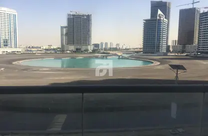 شقة - غرفة نوم - 2 حمامات للايجار في تفريعة القنال 1 - أبراج الجولف - مدينة دبي الرياضية - دبي