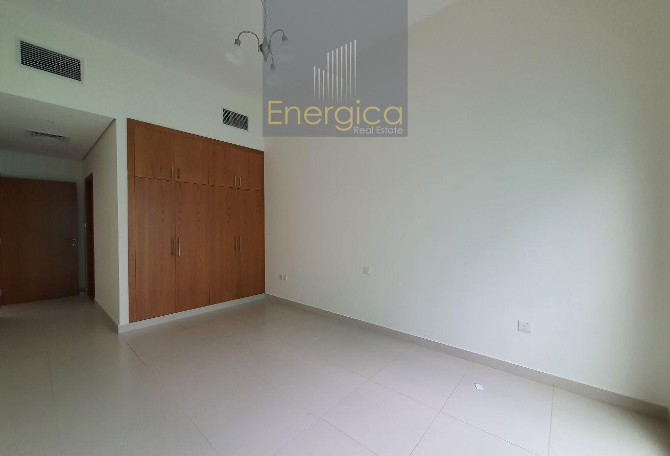 Modern And Bright 4BR Villa | Private Pool | Maid photo 16
