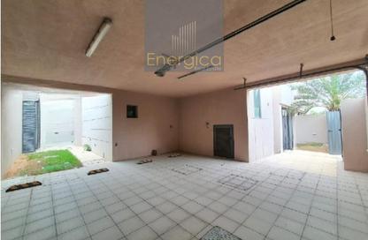Villa - 4 - 5 for rent in Jumeirah 1 Villas - Jumeirah 1 - Jumeirah - Dubai
