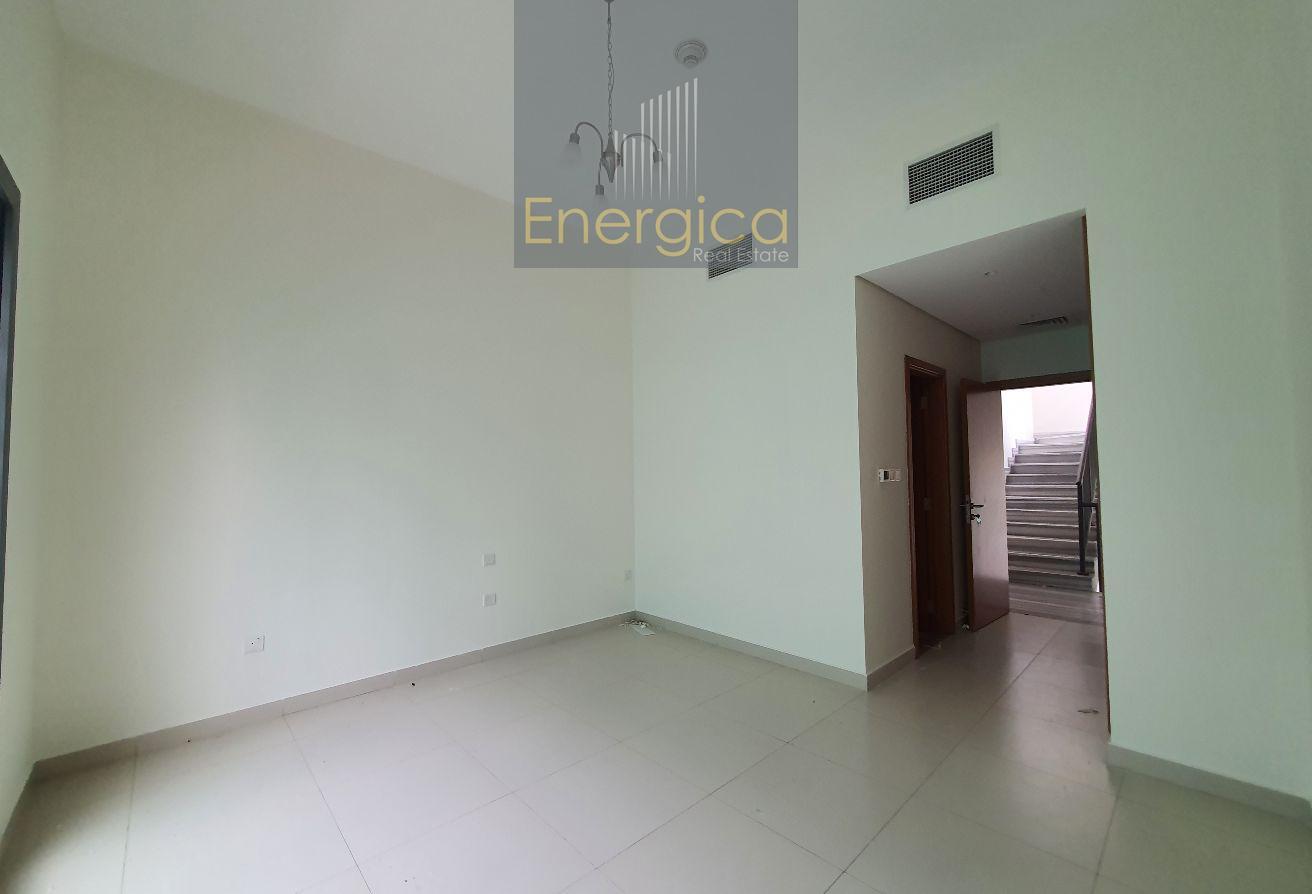 Modern And Bright 4BR Villa | Private Pool | Maid photo 12