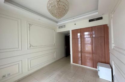 Apartment - 1 Bedroom - 2 Bathrooms for sale in Classic Apartments - CBD (Central Business District) - International City - Dubai