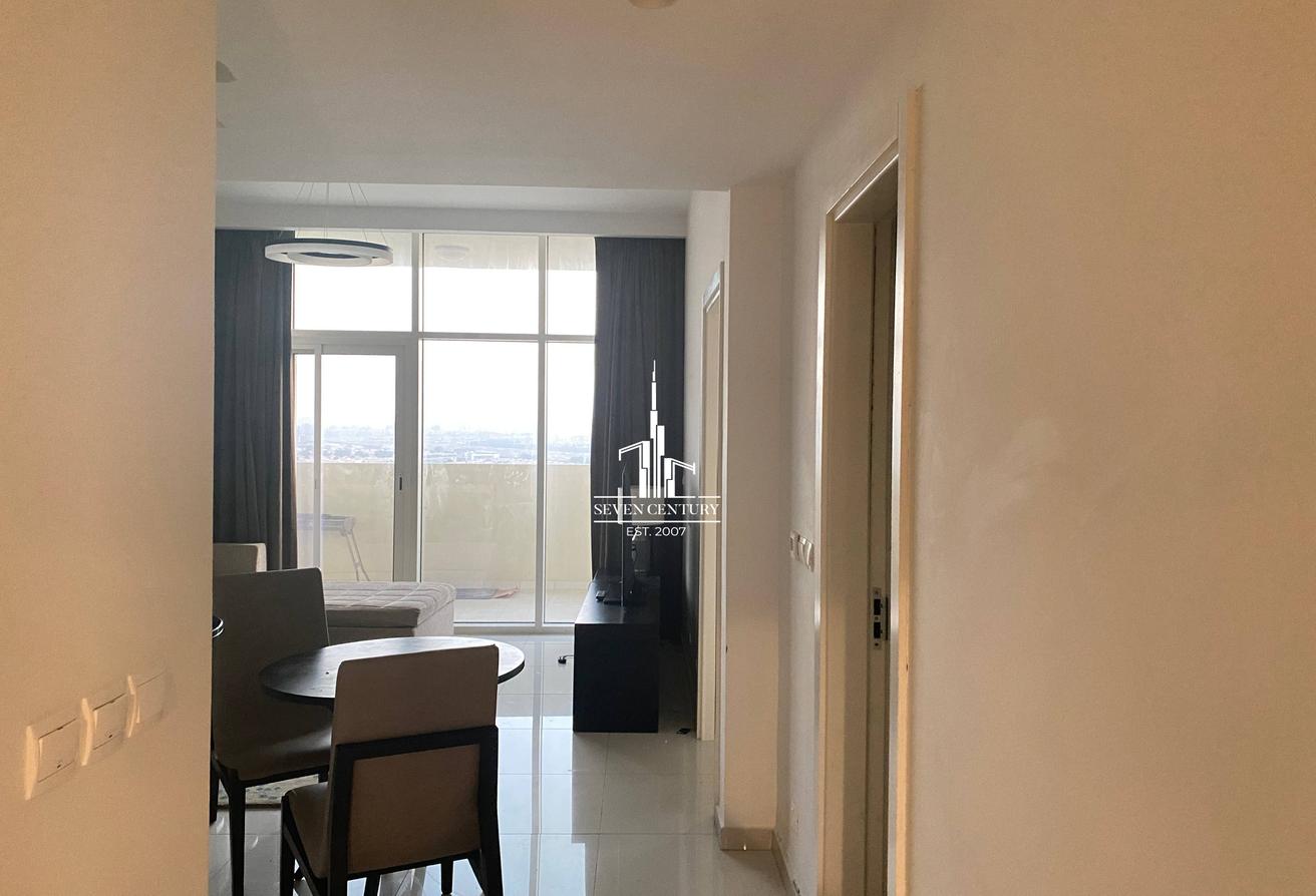 Stylish | Fully Furnished | Excellent Amenities photo 5