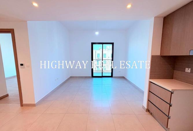 124712009 - Property Image 2