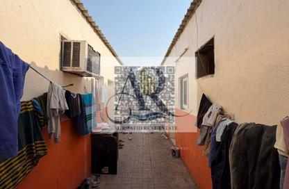 Labor Camp - Studio - 7+ Bathrooms for rent in Al Sajaa S - Al Sajaa - Sharjah