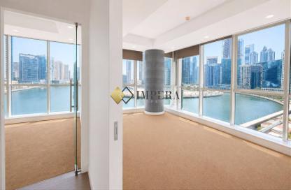 Office Space - Studio - 1 Bathroom for rent in Lake Central - Business Bay - Dubai