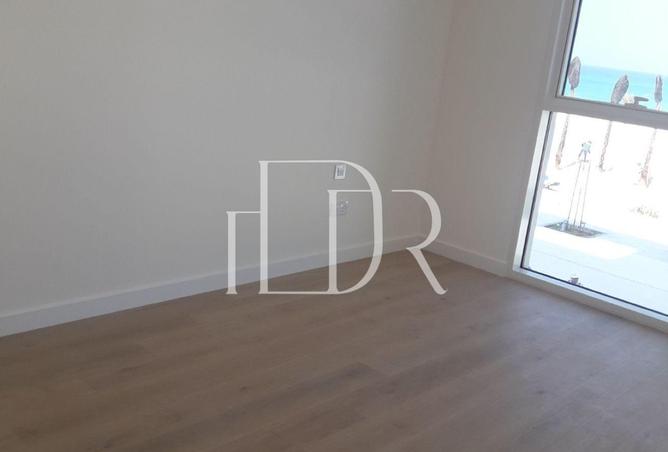 16121008 - Property Image 3