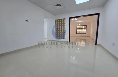 مكتب - غرفة نوم - 2 حمامات للايجار في مبنى وايت سوان - شارع الشيخ زايد - دبي