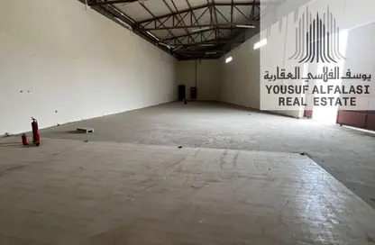 مستودع - استوديو - 1 حمام للايجار في أم الثعوب - أم القيوين