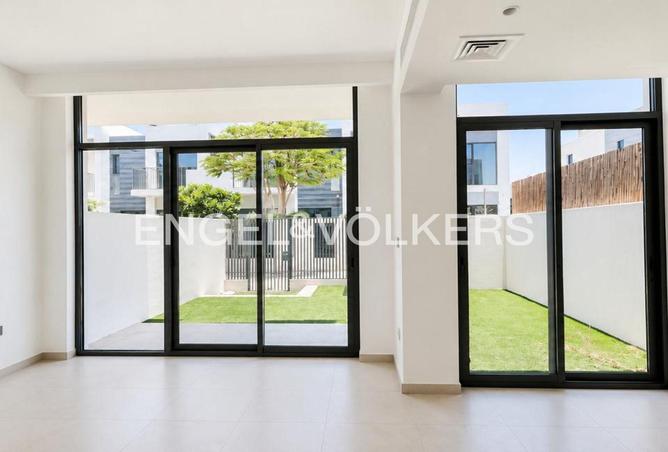 114161607 - Property Image 3