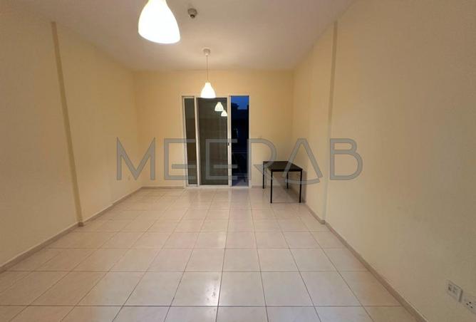 Spacious Studio For Rent | With Balcony | Vacant photo 3