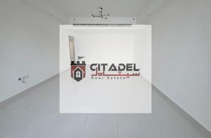 Apartment - 3 - 4 for rent in Al Khan Corniche - Al Khan - Sharjah Apartment - 3 - 4 for rent in Al Khan Corniche - Al Khan - Sharjah