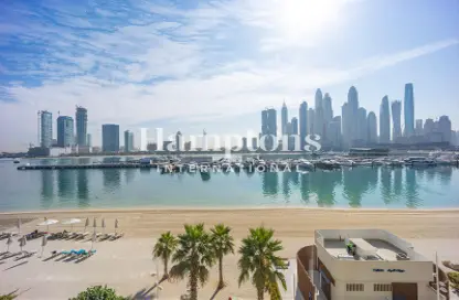 Apartment - 3 Bedrooms - 4 Bathrooms for sale in Palace Beach Residence Tower 1 - Palace Beach Residence - EMAAR Beachfront - Dubai Harbour - Dubai