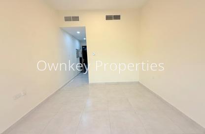 Apartment - Studio - 1 Bathroom for rent in Al Karama Sqaure - Al Karama - Dubai Apartment - Studio - 1 Bathroom for rent in Al Karama Sqaure - Al Karama - Dubai